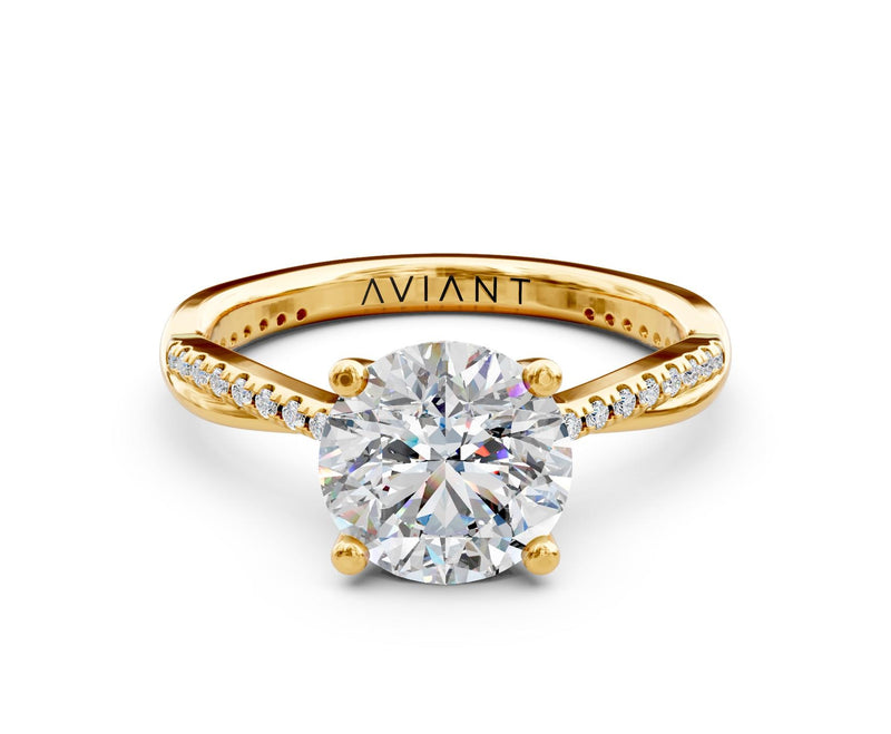 Daphne French Pavé with 3ct Round Lab Diamond